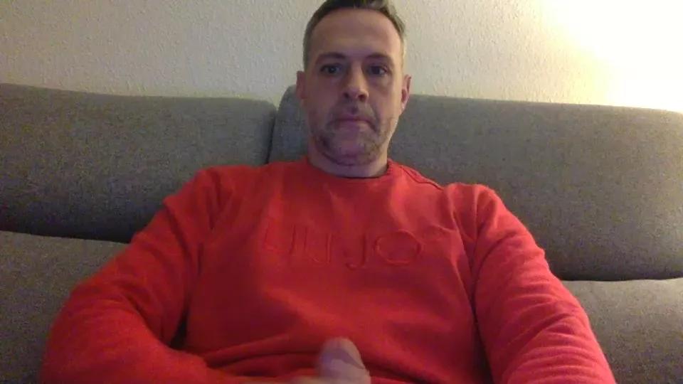 omarbig88 on Cam4 