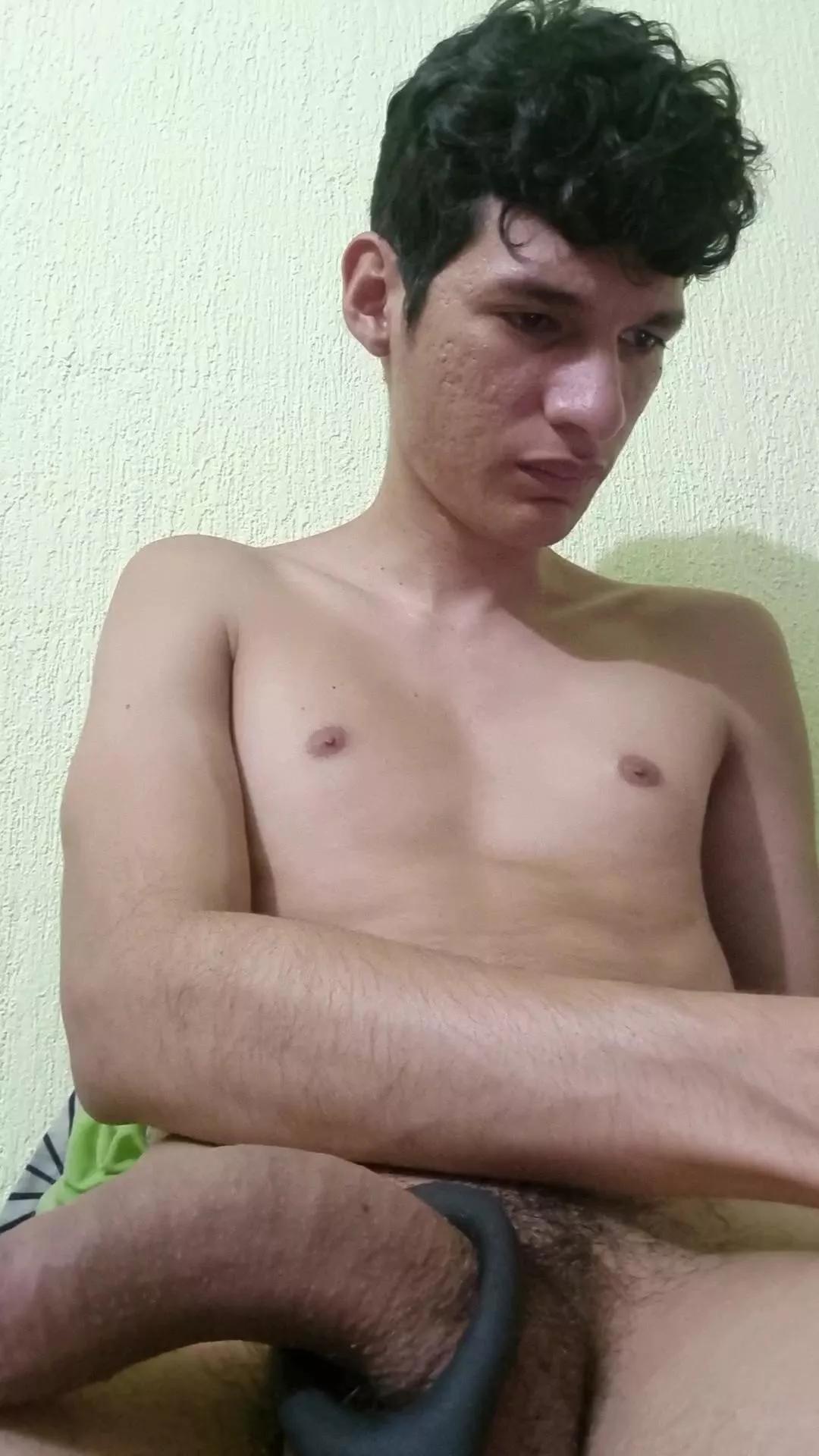 Paulhot18 on Cam4 