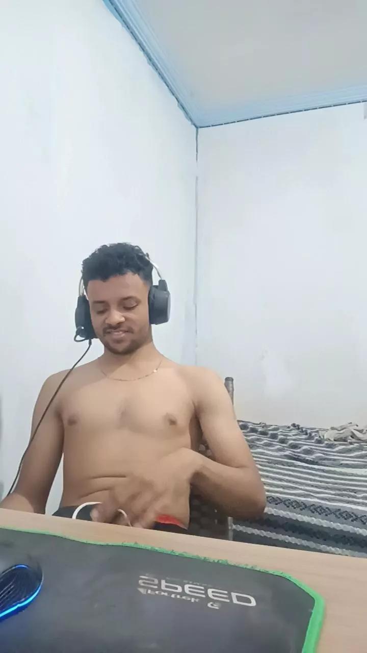 pedro15041 on Cam4 