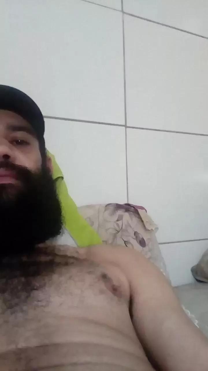 Pedrog24 on Cam4 