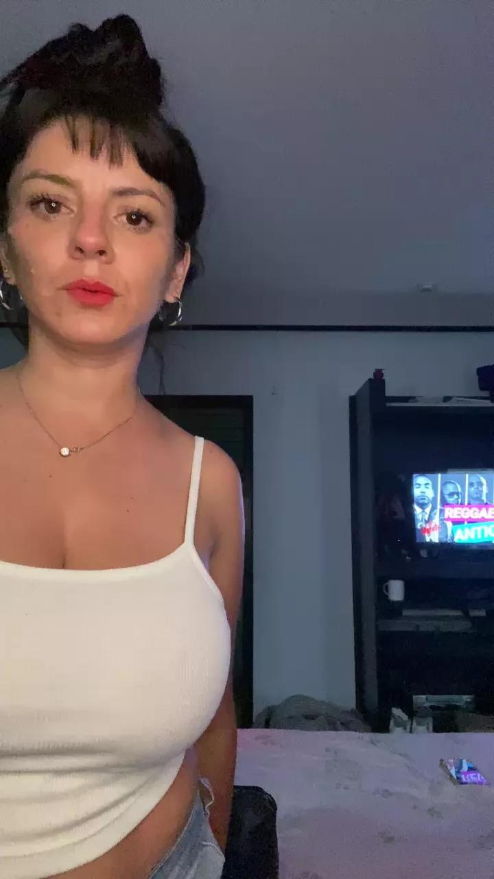 reinamomo2 on Cam4 