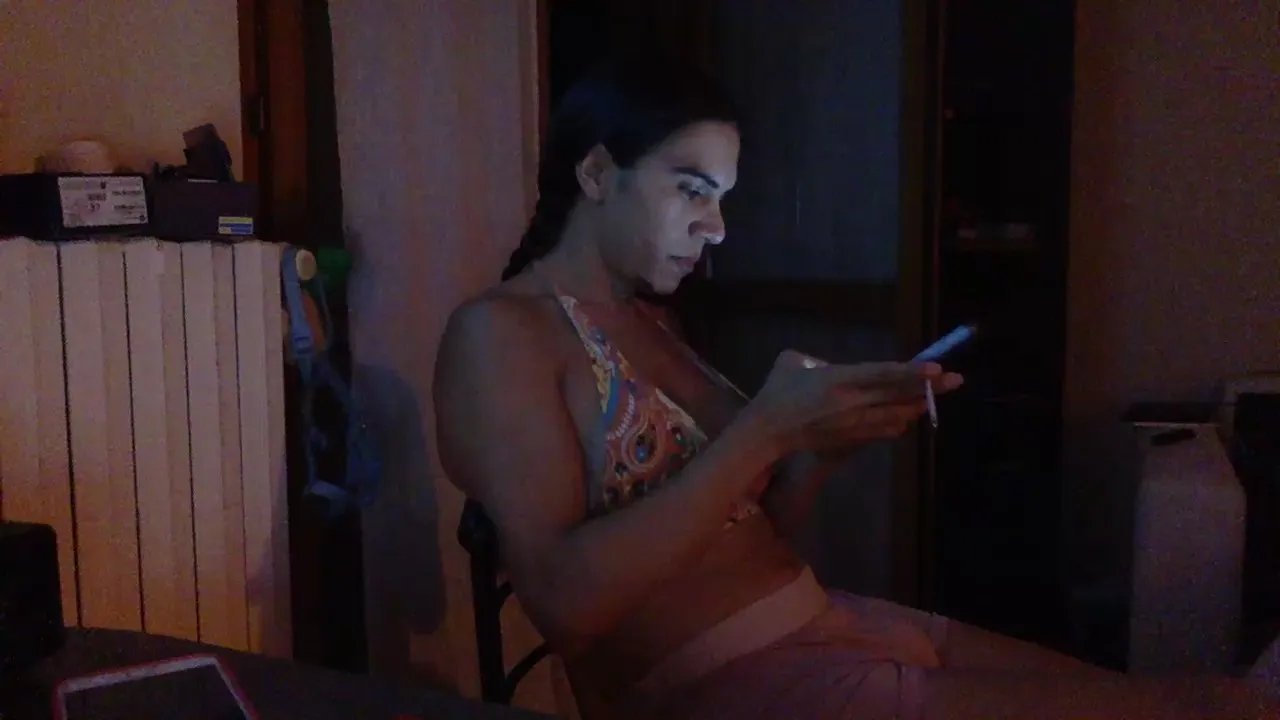 Offline rhuanna_xxx on Cam4