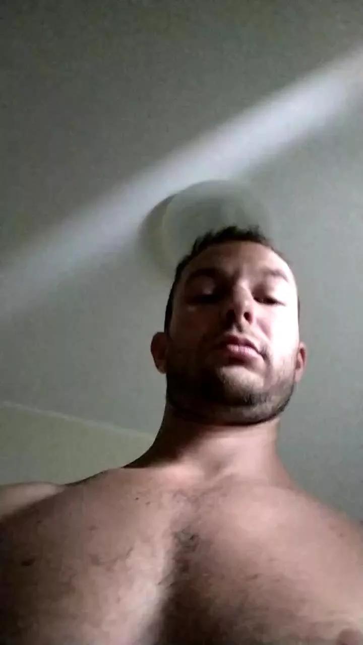 riccardoyeah on Cam4 