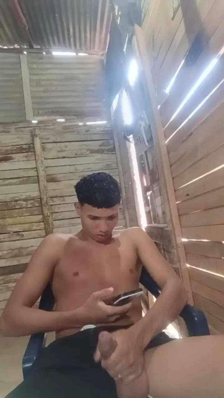 Offline Richard_2 on Cam4