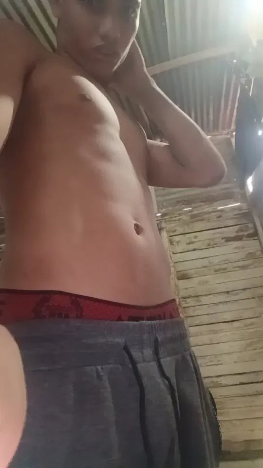 Offline Richard_2 on Cam4