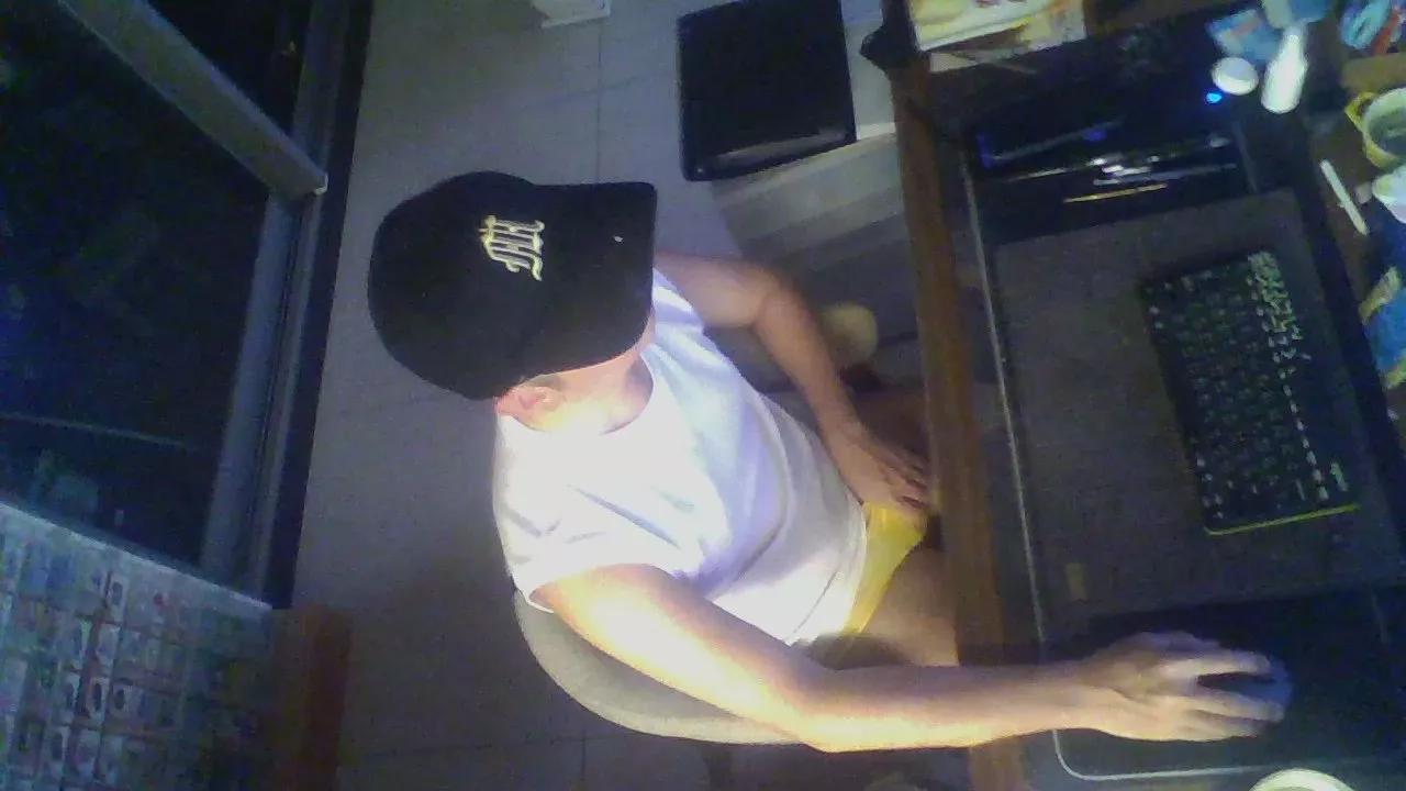 Ricky88888 on Cam4 