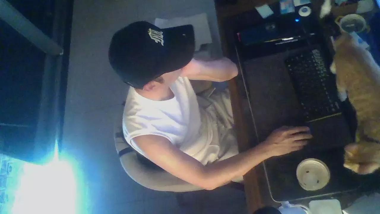 Ricky88888 on Cam4 