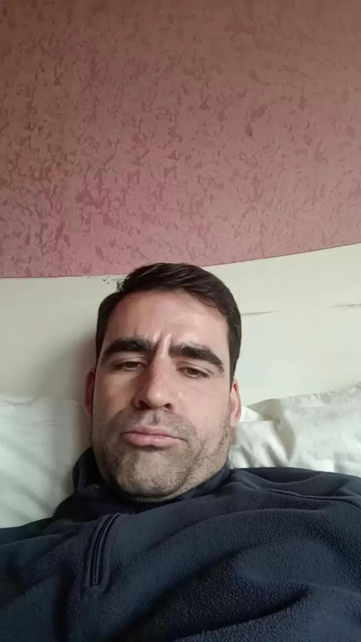 Ronaldlutini on Cam4 