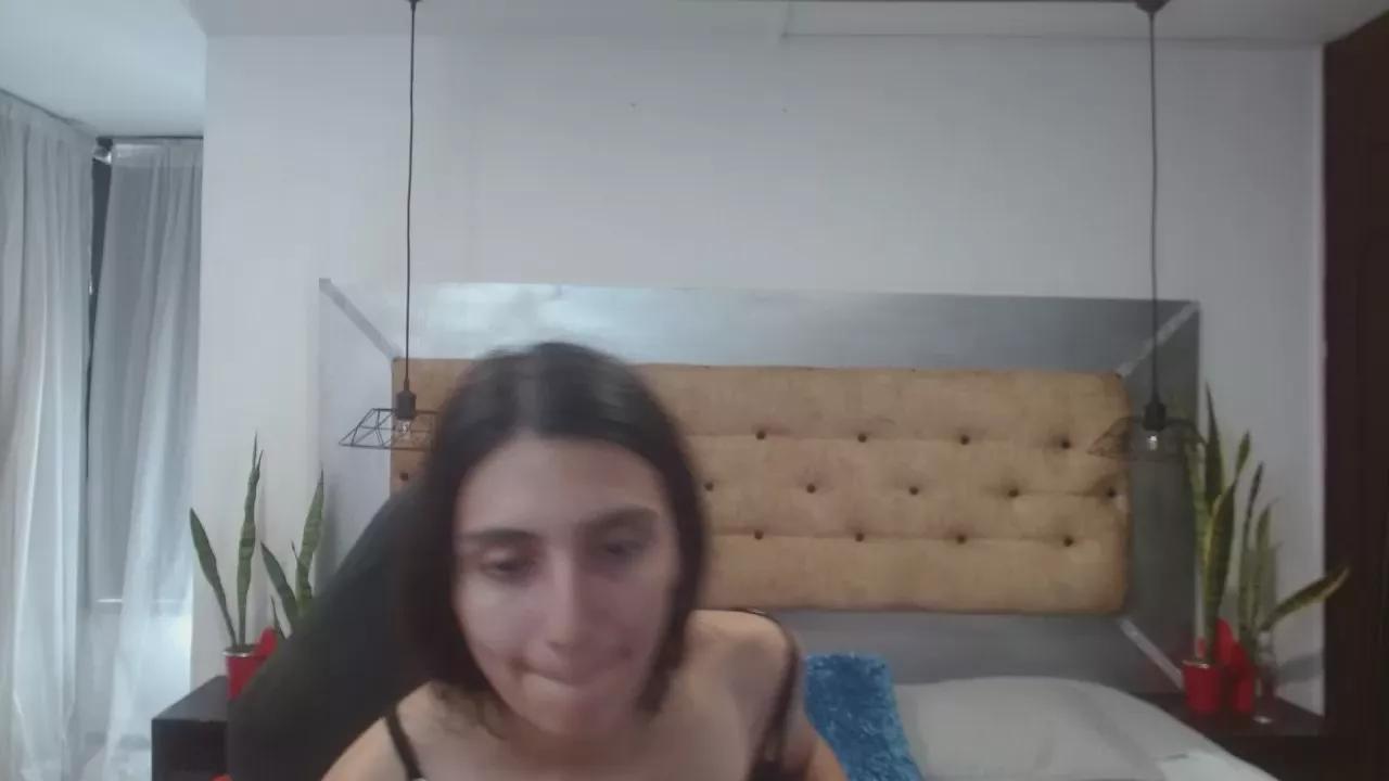rousecarolainn on Cam4 