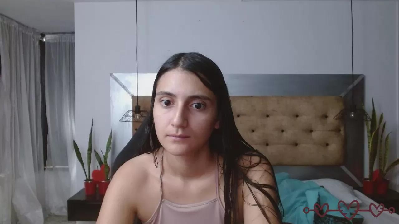 rousecarolainn on Cam4 