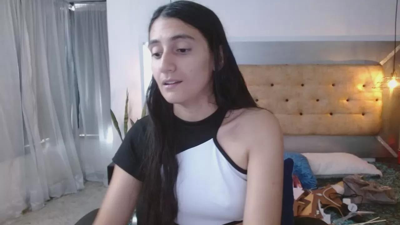 rousecarolainn on Cam4 