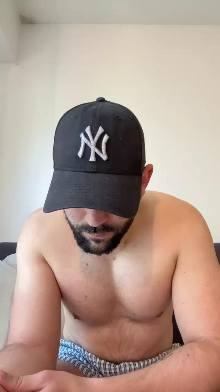Roylarry on Cam4 