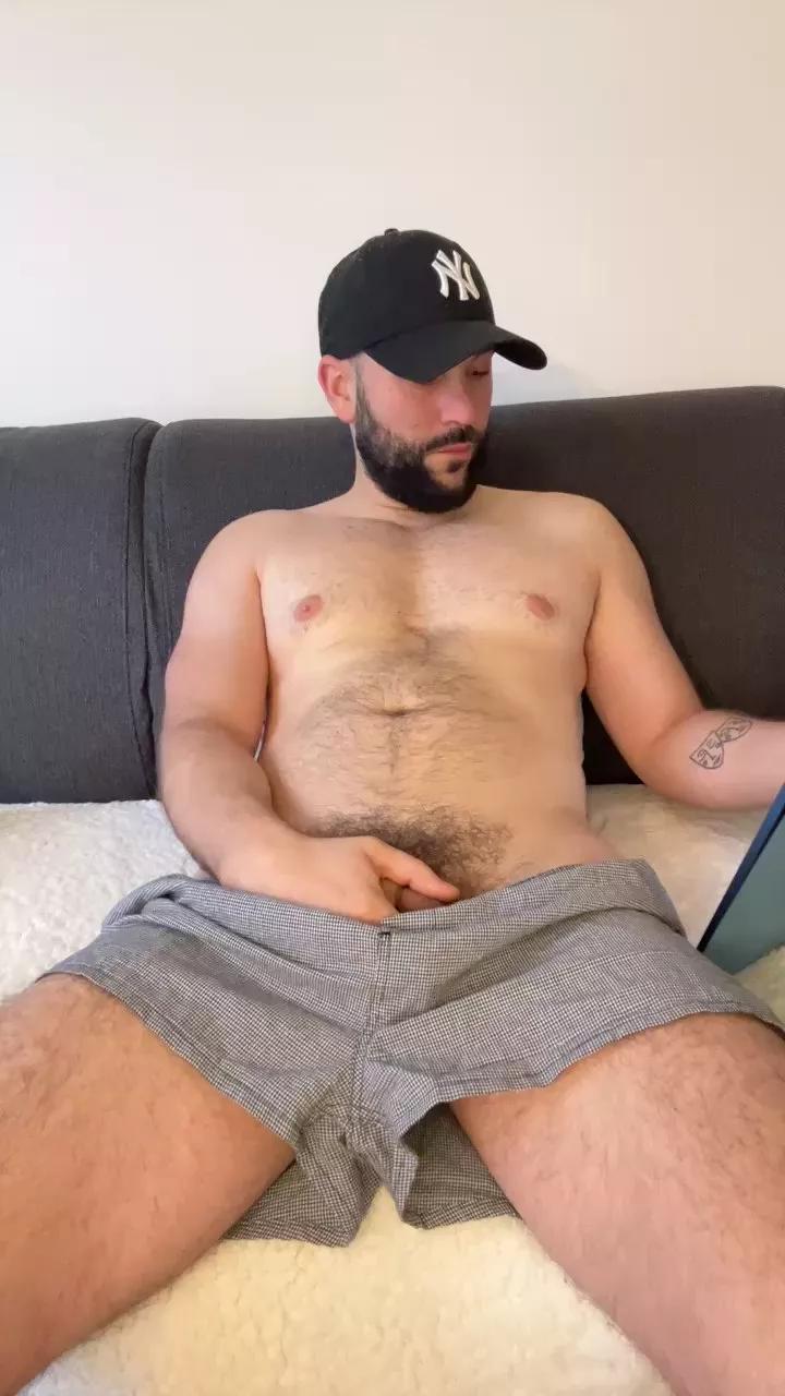 Roylarry on Cam4 