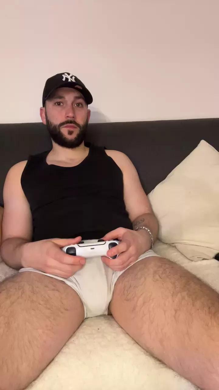 Roylarry on Cam4 