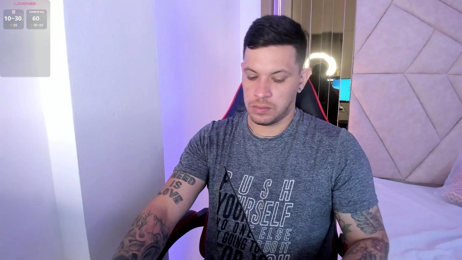 Offline Ryden_ on Cam4