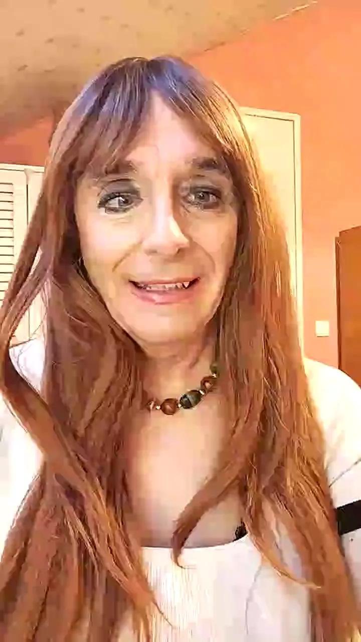Saabrinaahot on Cam4 