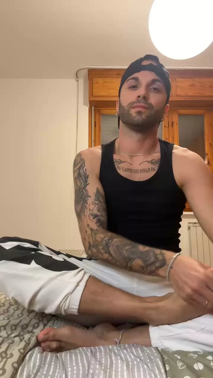 Offline Santos_94 on Cam4