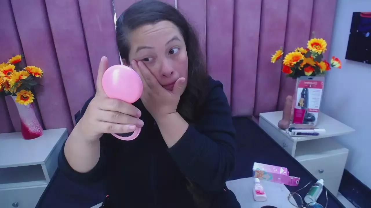 Sara_Thonson_ on Cam4 