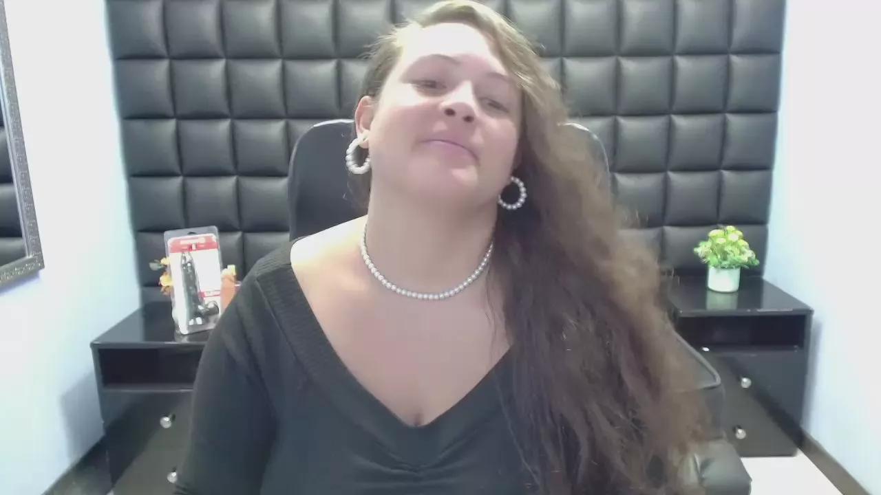 Sara_Thonson_ on Cam4 