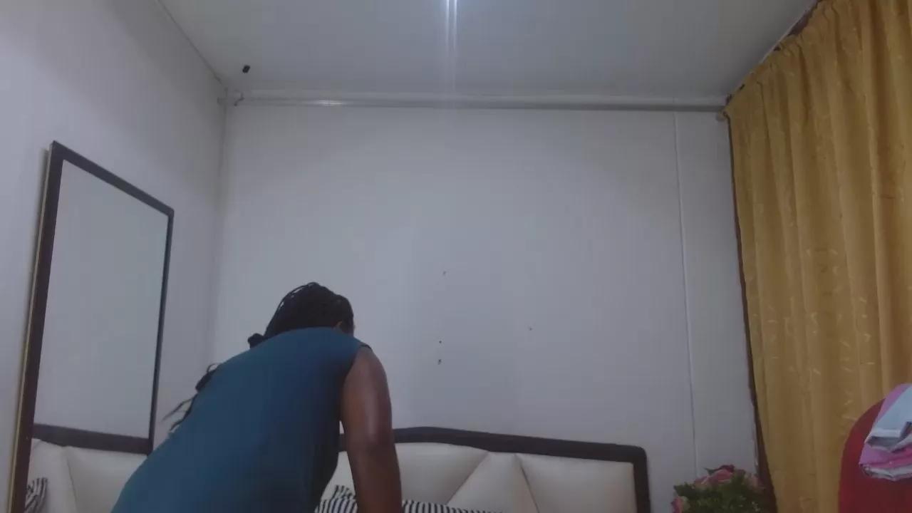 SaraMarks on Cam4 