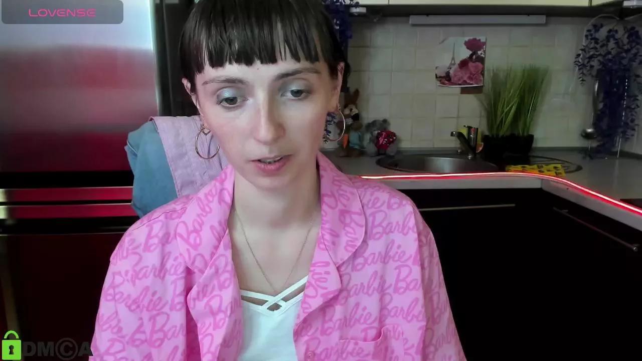 SilviaKor on Cam4 