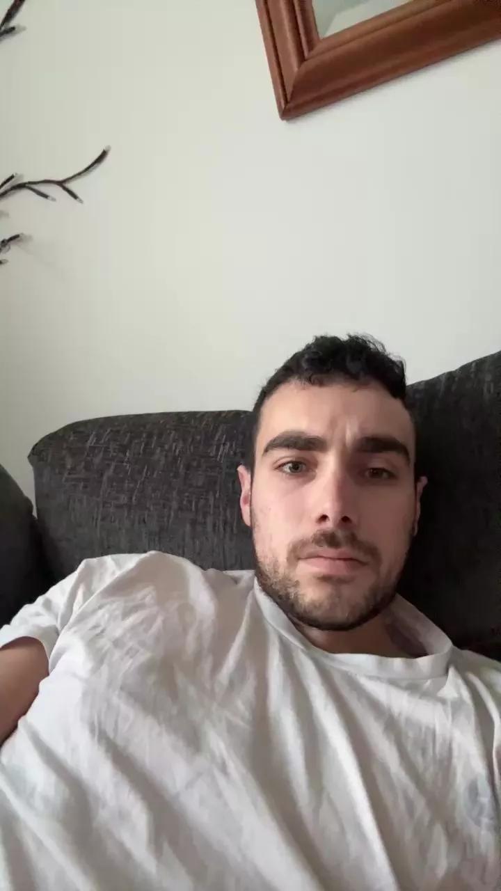 Smallboy69 on Cam4 