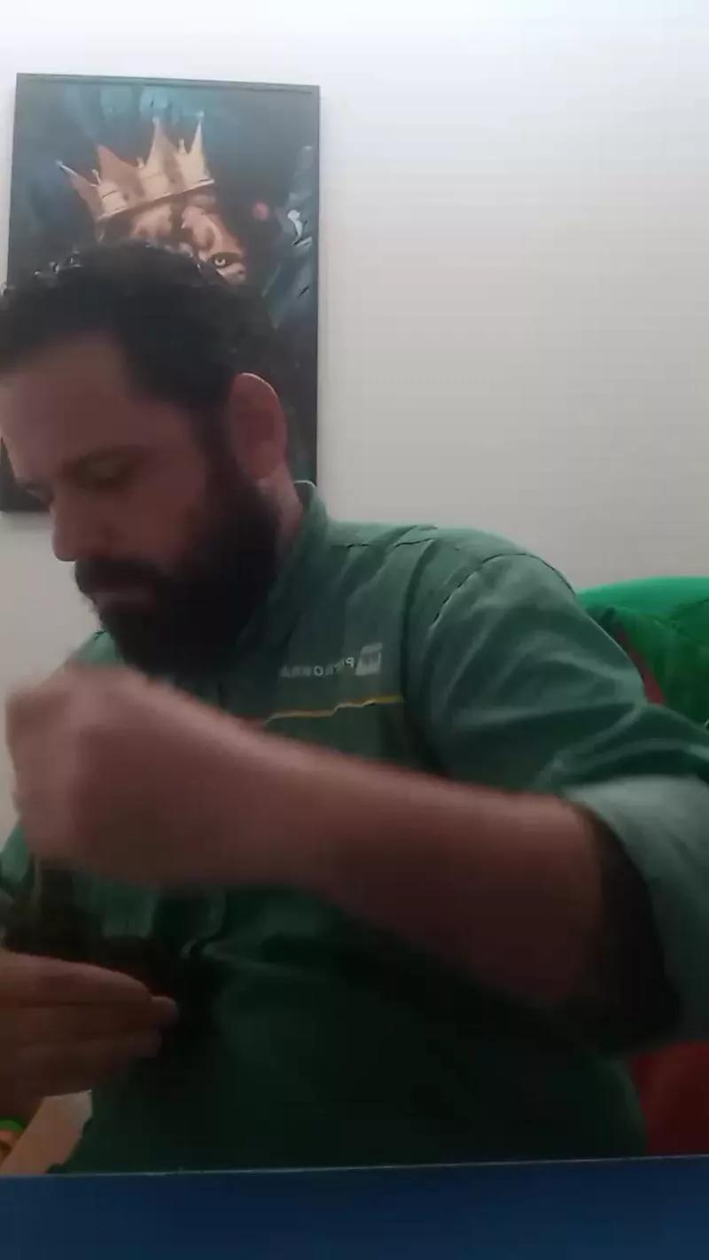 SouUber on Cam4 