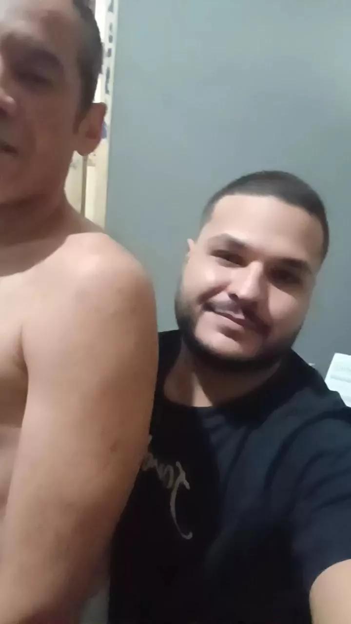 SUBURBANOXXXRJ on Cam4 