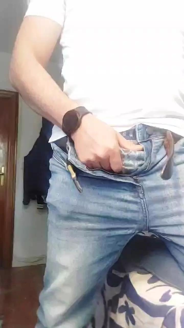Themecanic_ on Cam4 