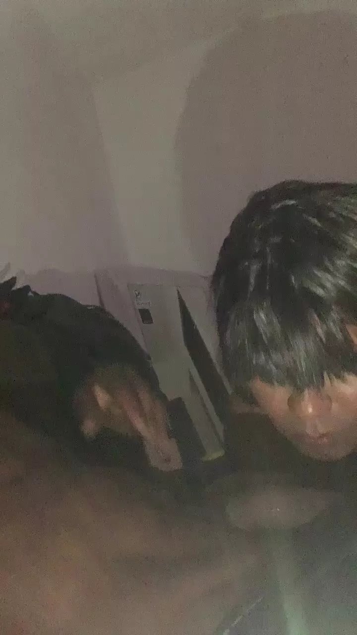 Offline Theus4561 on Cam4