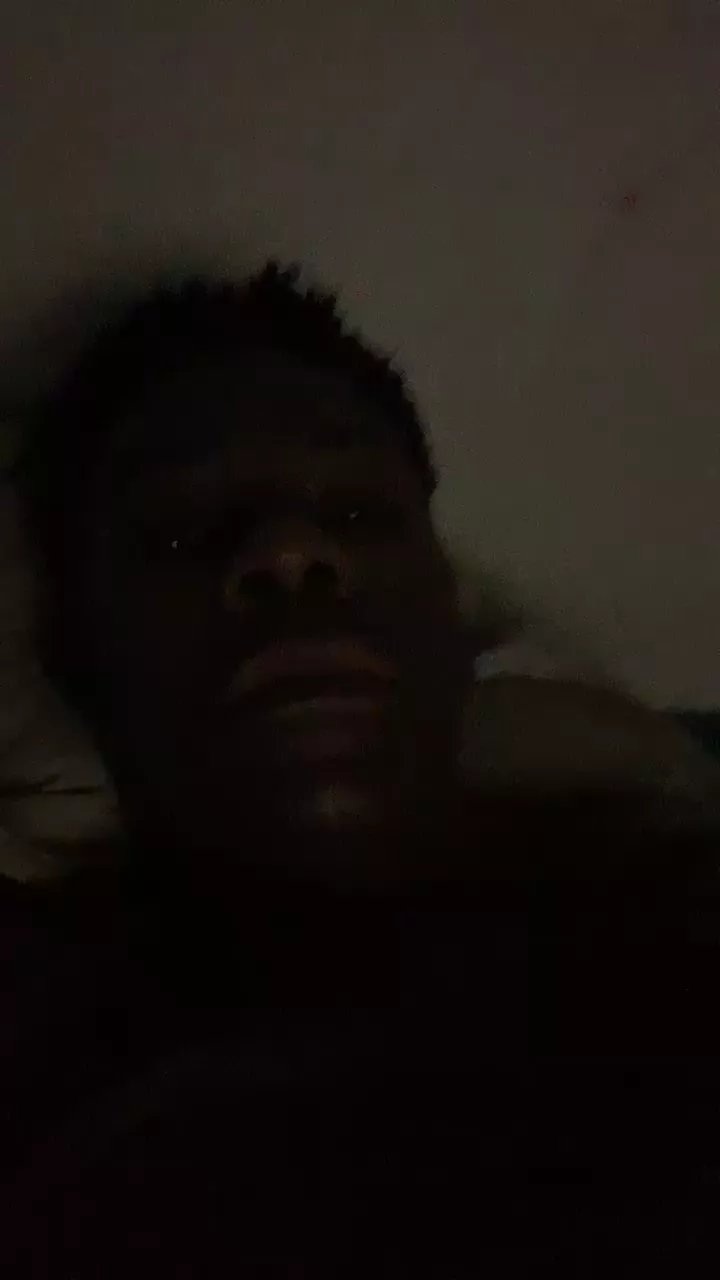 Offline Theus4561 on Cam4