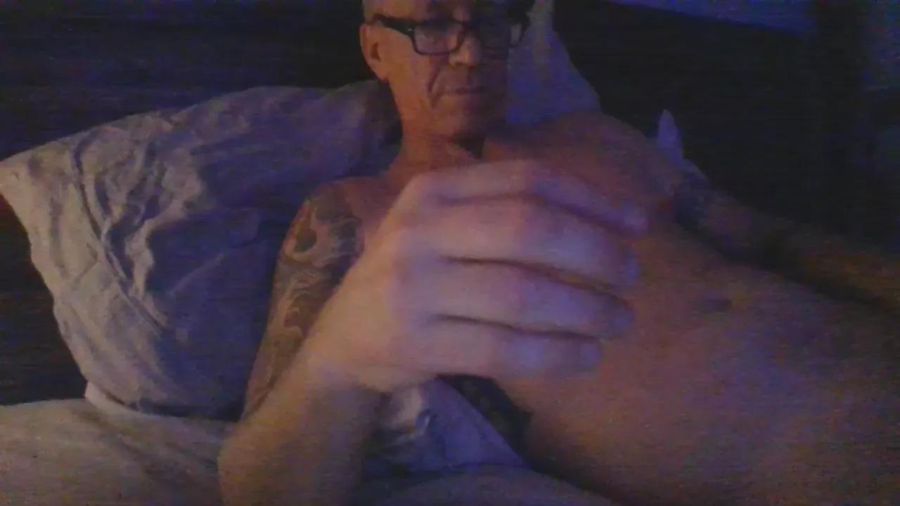 tipytopmufintop on Cam4 
