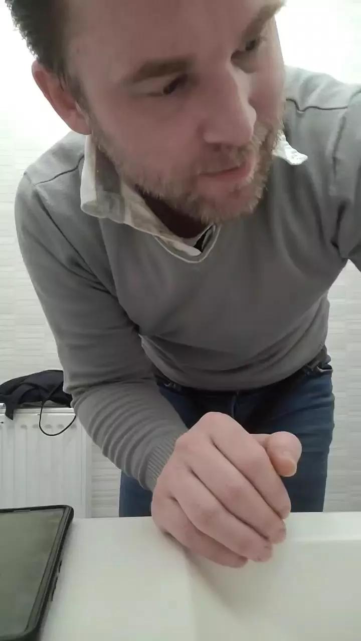 tomsauwer on Cam4 