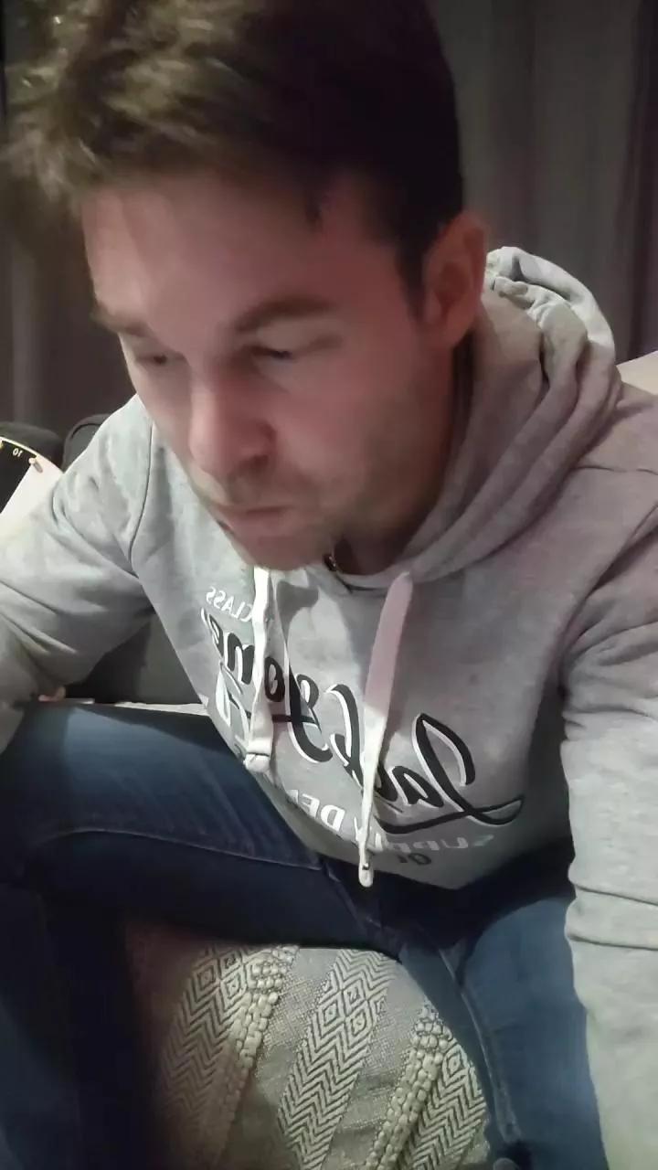 tomsauwer on Cam4 