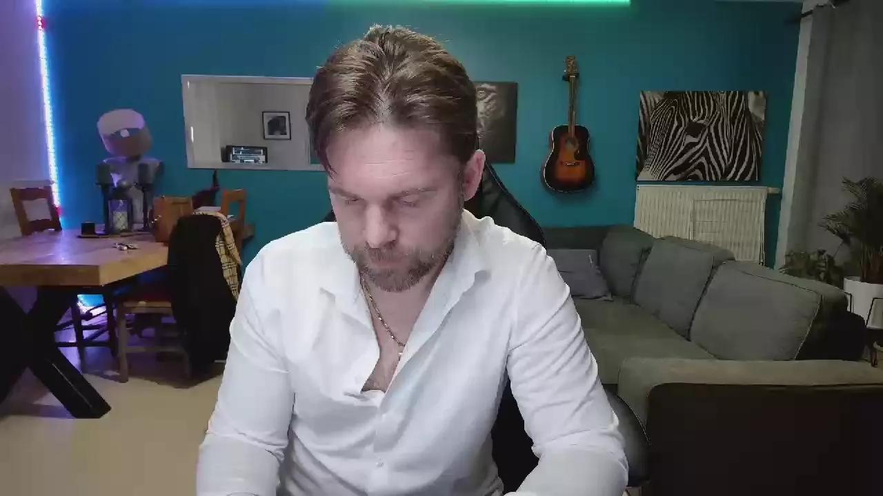 tomsauwer on Cam4 