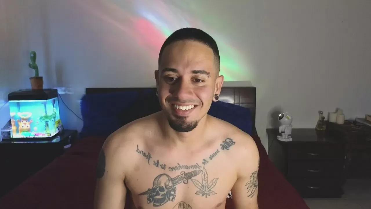 Tony_sophia on Cam4 