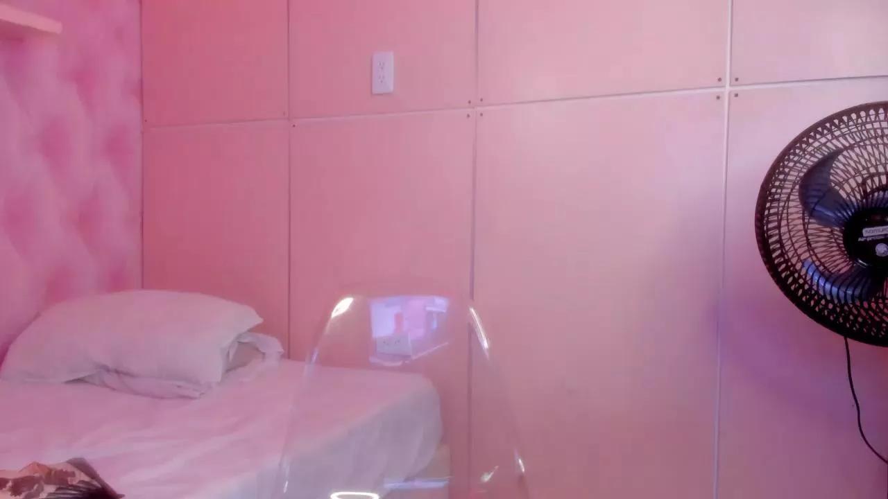 TynaBrown on Cam4 