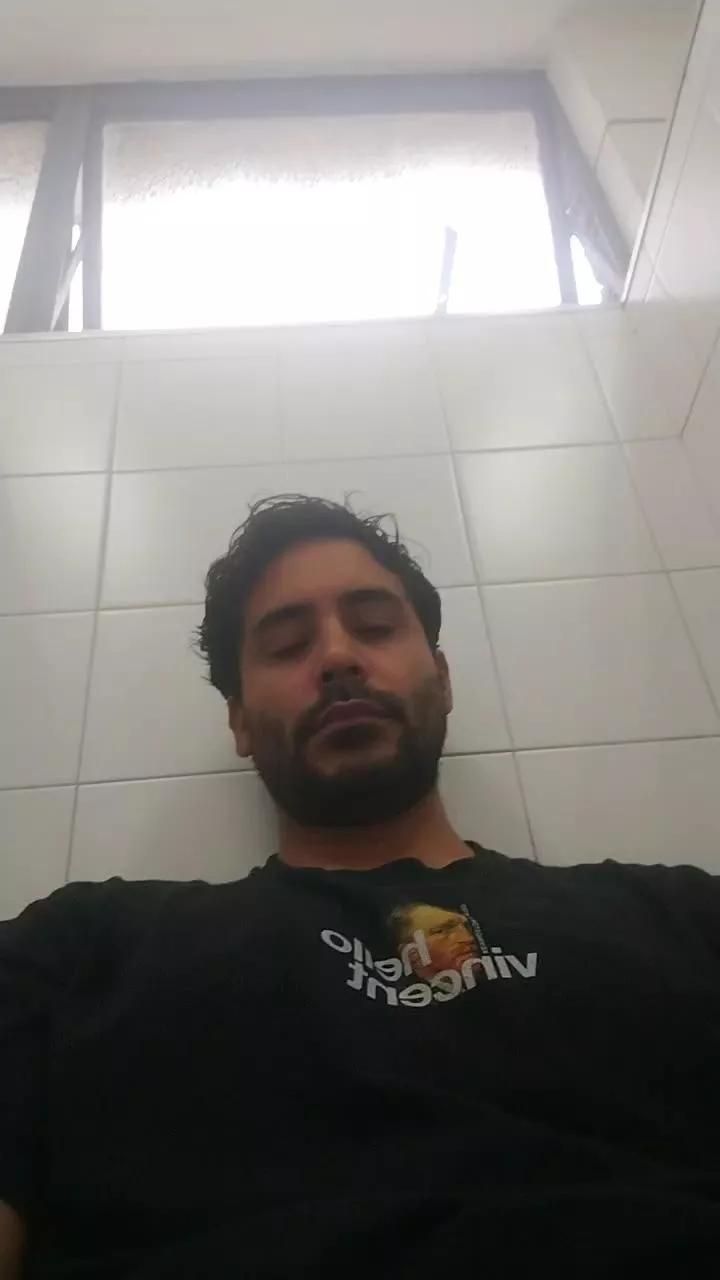 Valenlio_Por on Cam4 