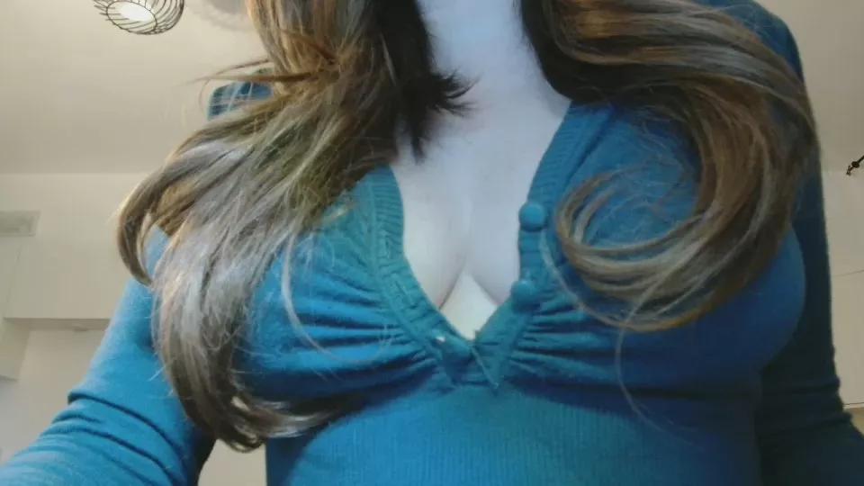Valeria_Italia on Cam4 