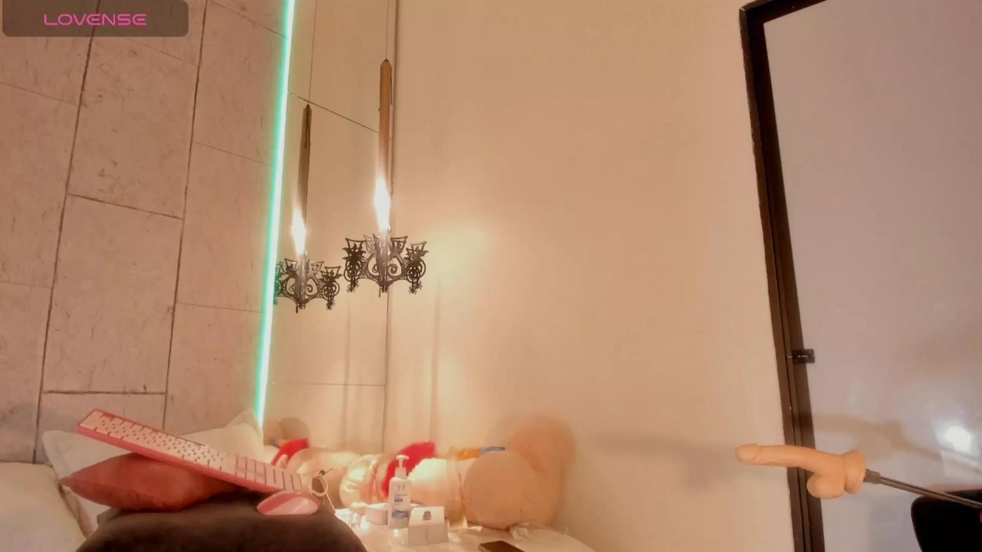 valeritorrealba on Cam4 