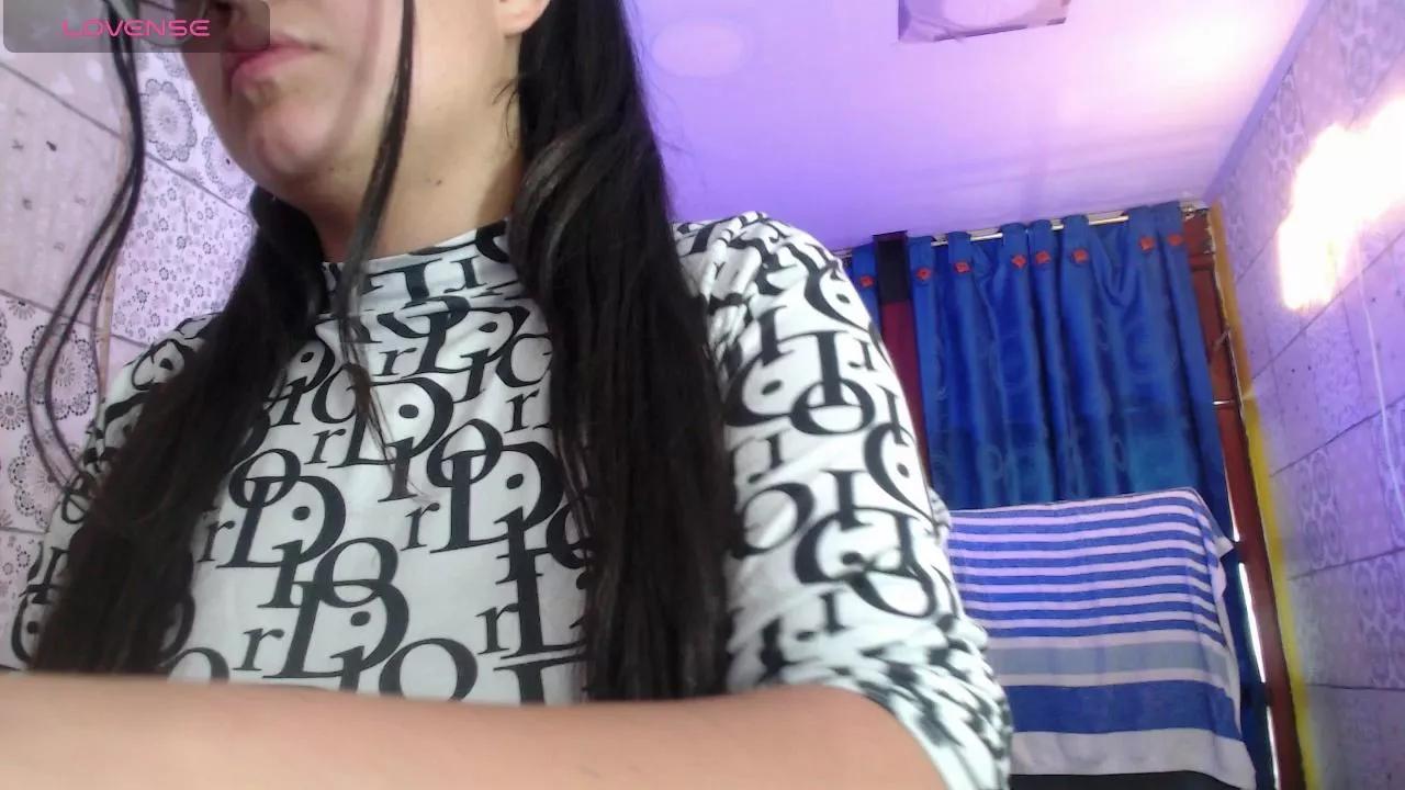vitoria23_ on Cam4 