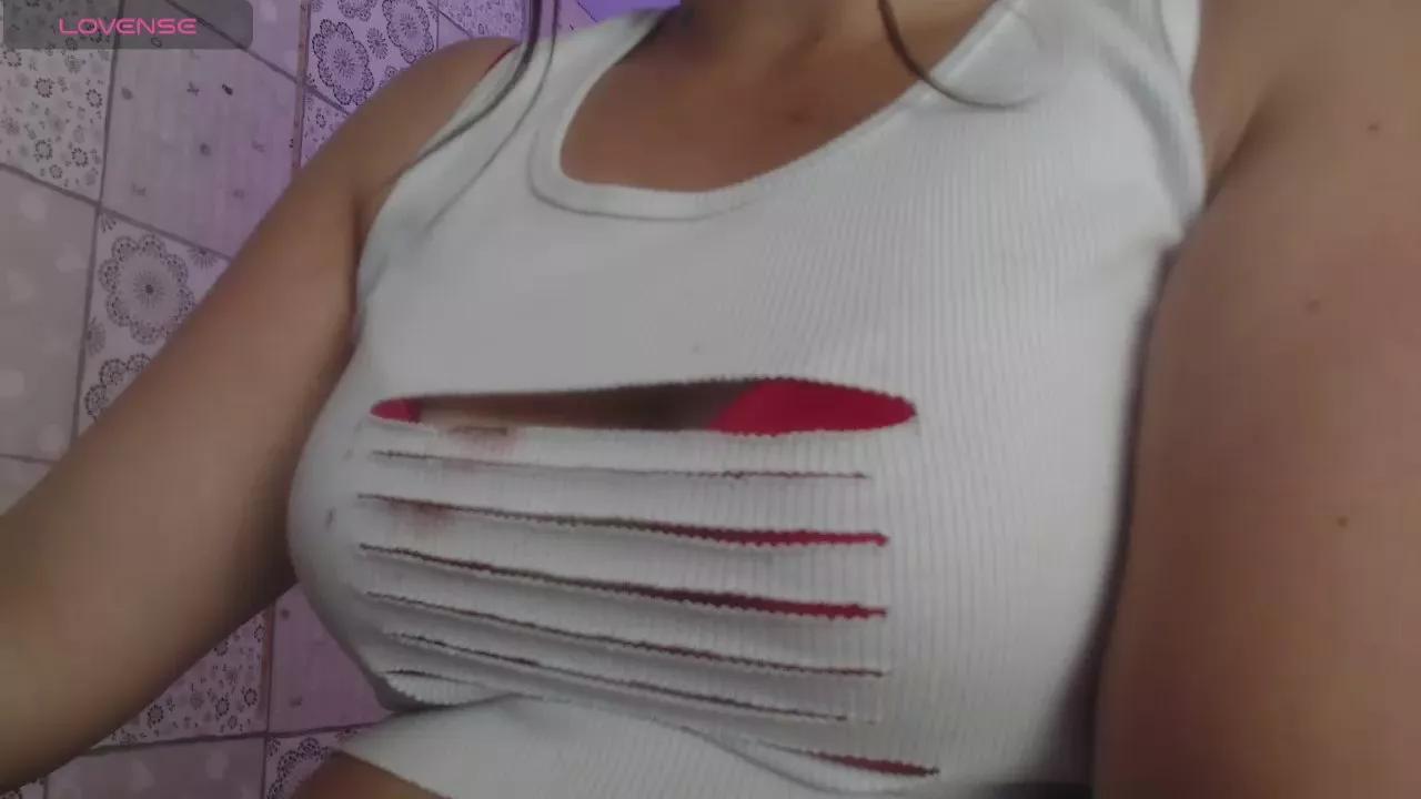 vitoria23_ on Cam4 