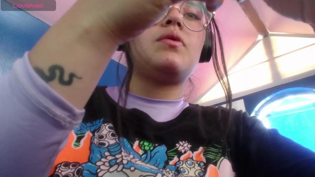 vitoria23_ on Cam4 