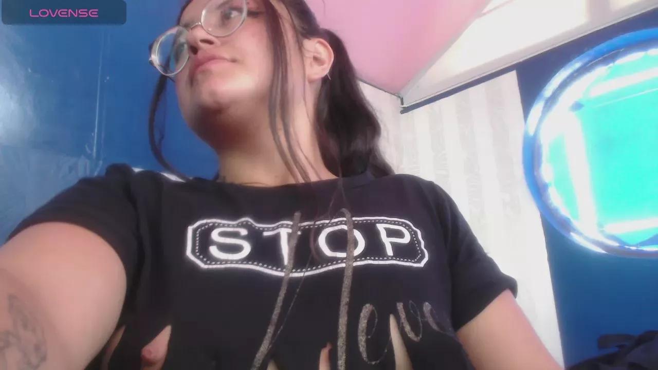 vitoria23_ on Cam4 