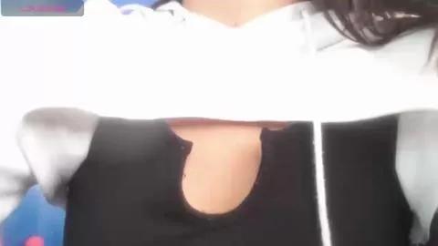 vitoria23_ on Cam4 