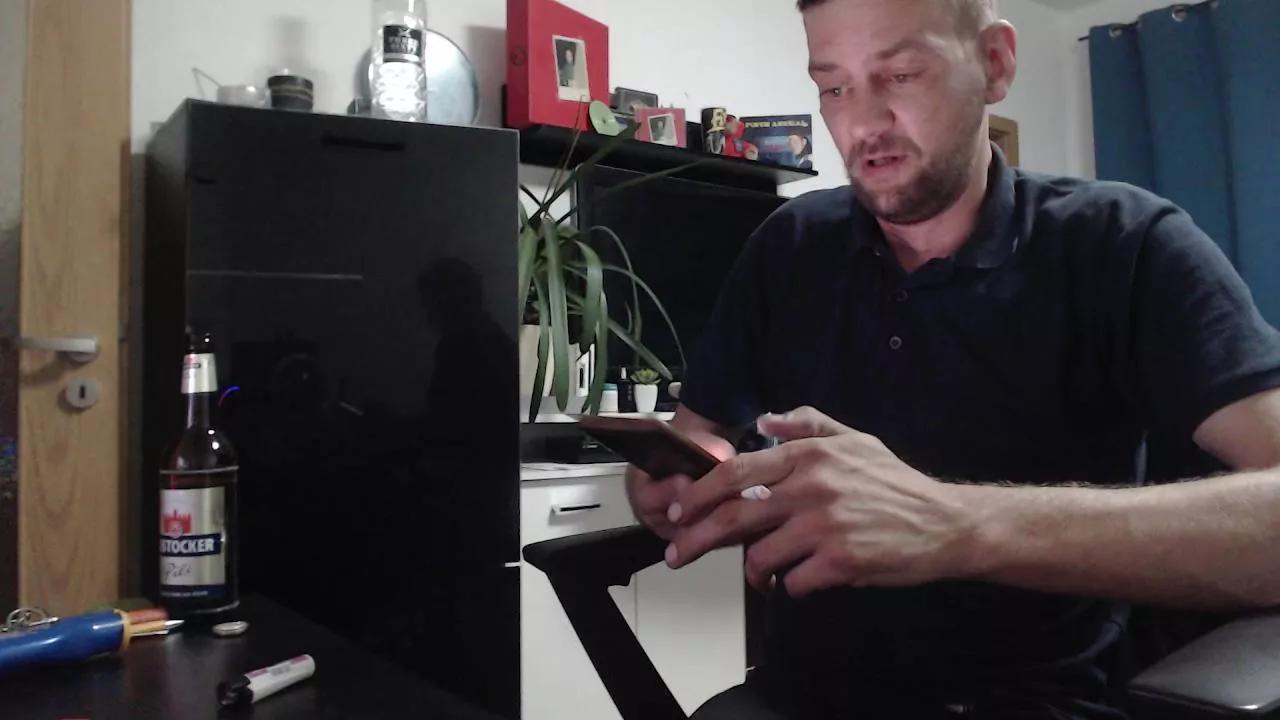 Widersacha on Cam4 