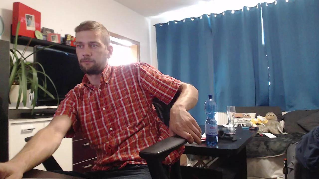 Widersacha on Cam4 