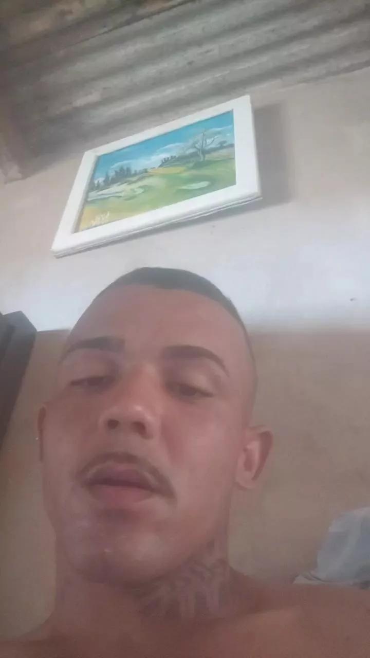 wilbert_sexy on Cam4 