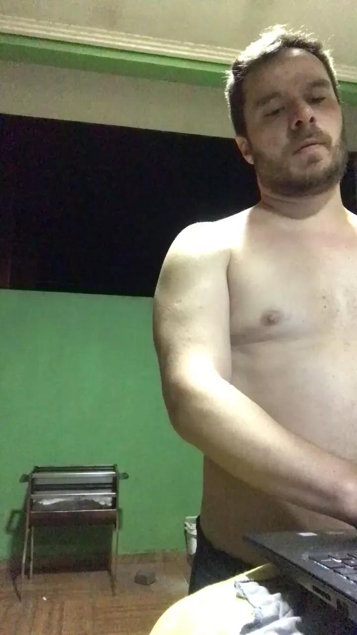 Yagow on Cam4 