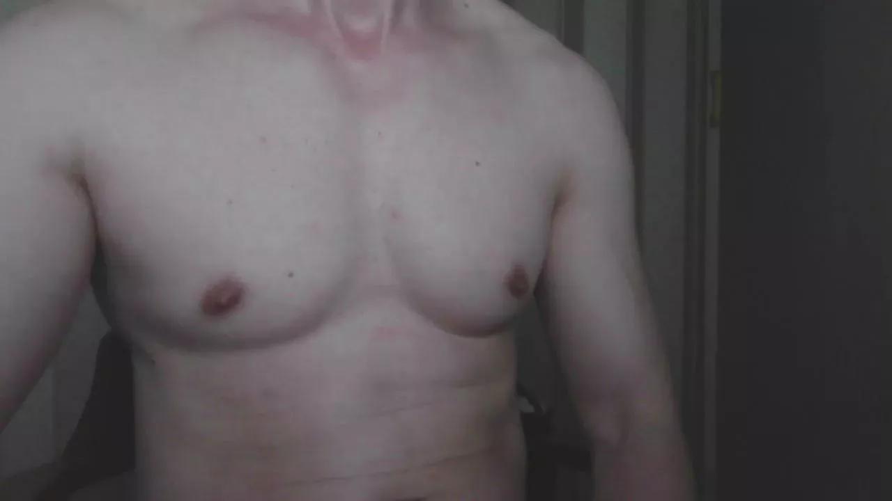 yiwenlai on Cam4 